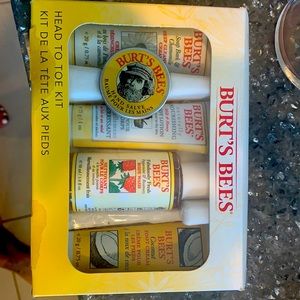 Burts Bees Head to Toe Kit